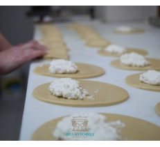 ΤΙΣ ΓΕΥΣΕΙΣ ΜΕ ΙΣΤΟΡΙΑ - ΦΥΛΛΟΣΟΦΙΕΣ